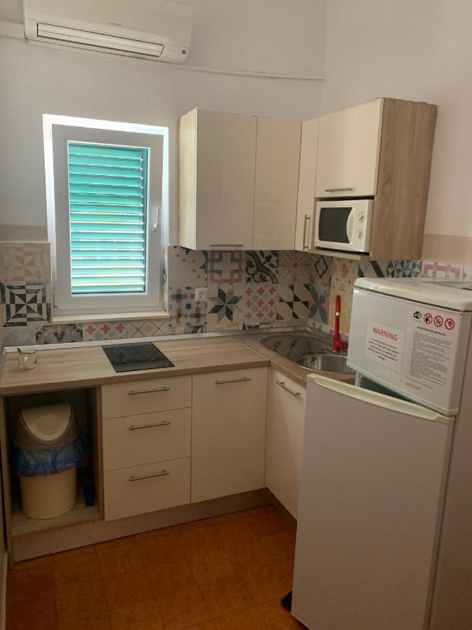 Apartmani Adriatic Ana Novalja Exterior foto